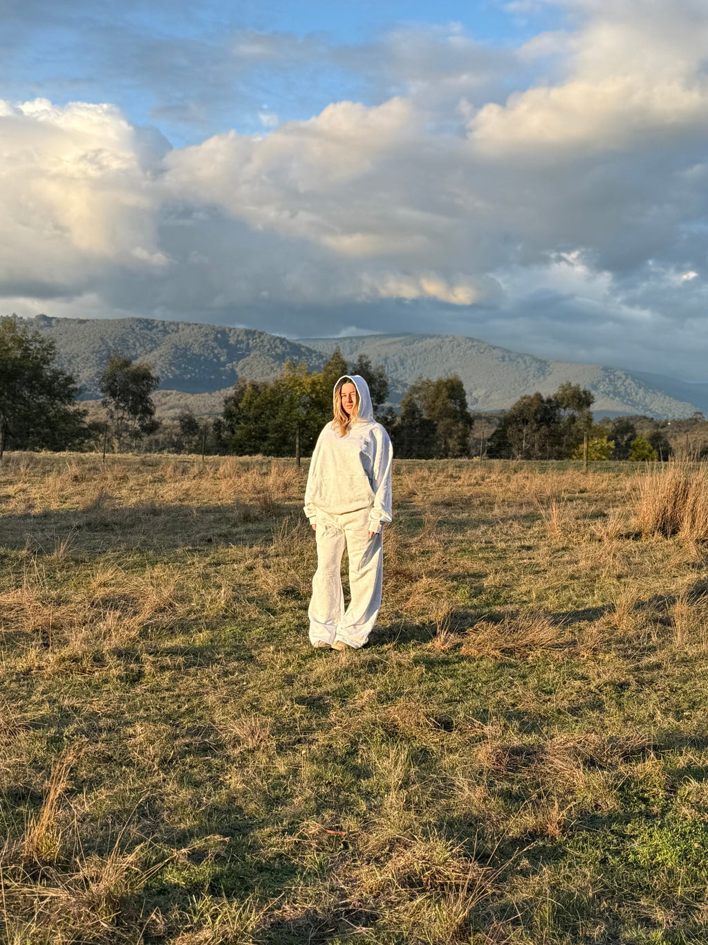 Campfire Set - White/Grey Marle